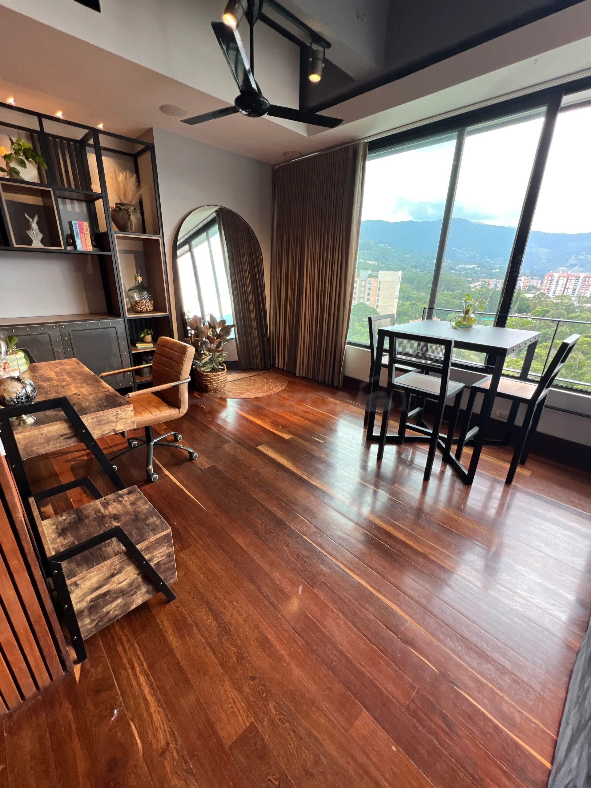 Apartamento Amoblado en El Poblado | Campestre